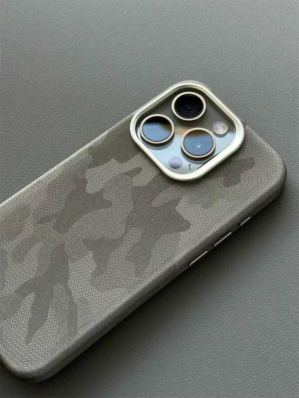 Case Couro Camuflado